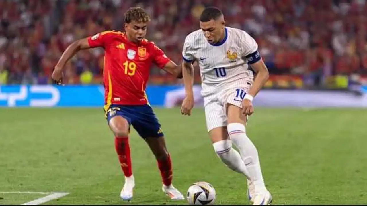 متى تُقام مباراة نصف النهائي بين فرنسا وإسبانيا في كأس العالم؟